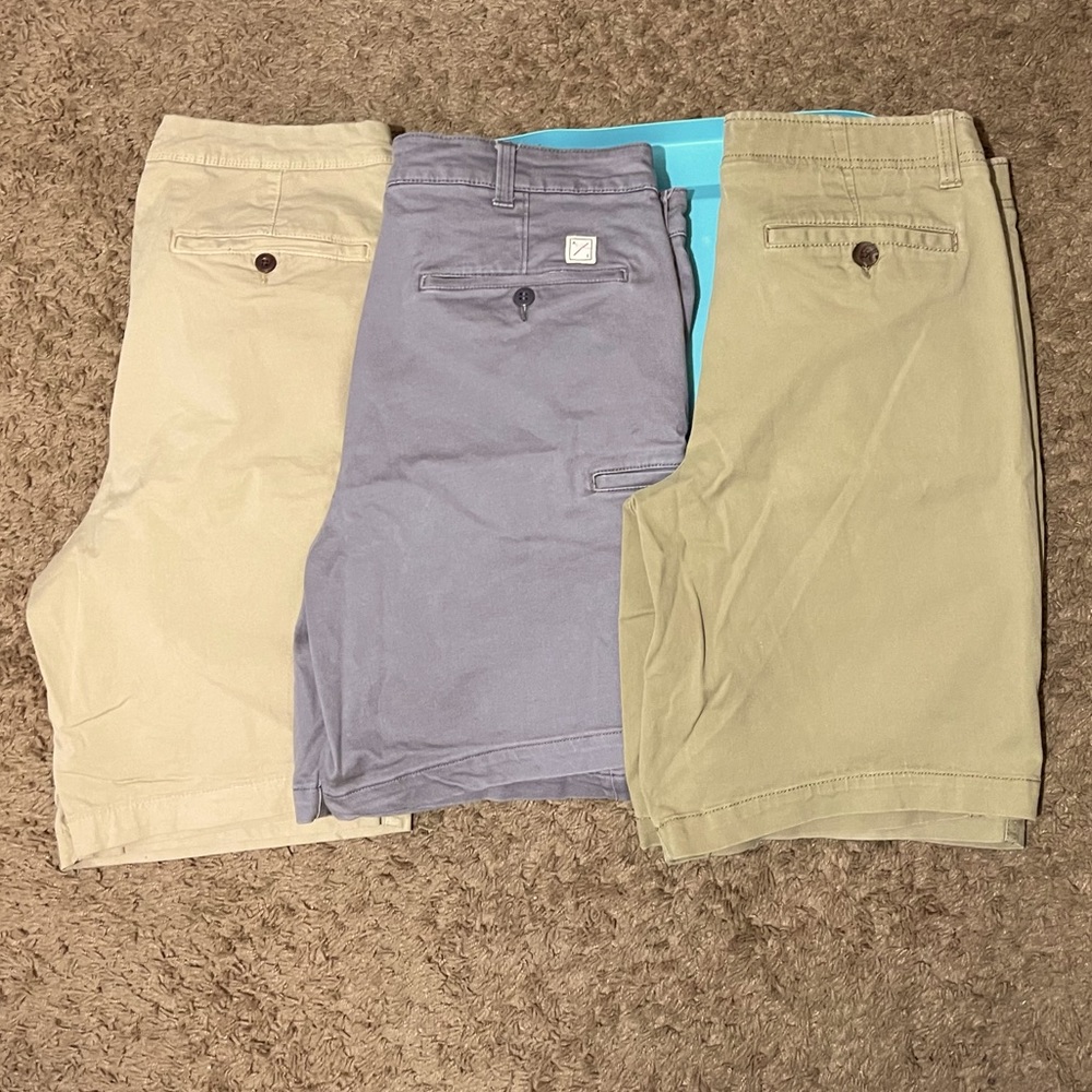 Mens flat front shorts size 36